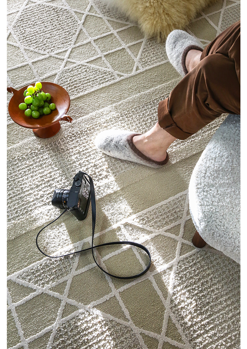 MOXI Aurelia Exquisite Handmade Carpet for Bedroom from MOXI
