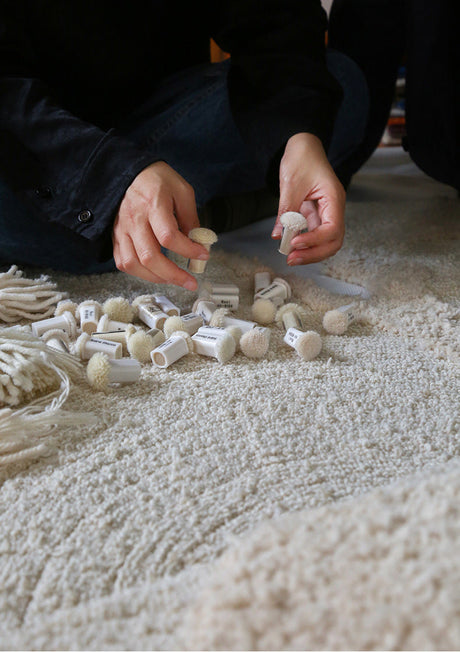 MOXI Hikaru Minimalist Coffee Table Edge Blanket Carpet from MOXI