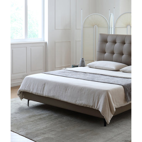 MOYU Amaryllis Creamy Stylish Retro Luxury Leather Bed from MOYU