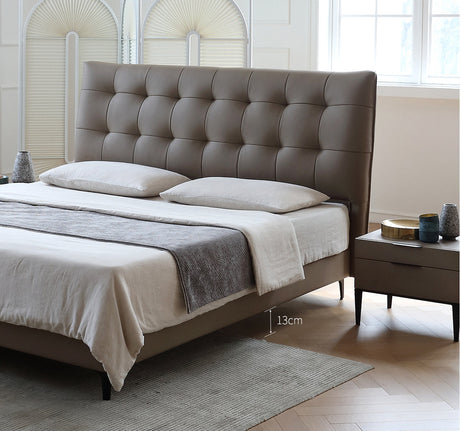 MOYU Amaryllis Creamy Stylish Retro Luxury Leather Bed from MOYU
