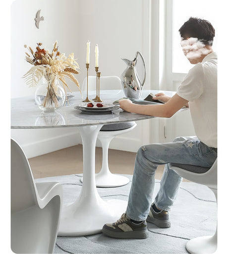 MOYU Aria Elegant Modern Dining Table from MOYU