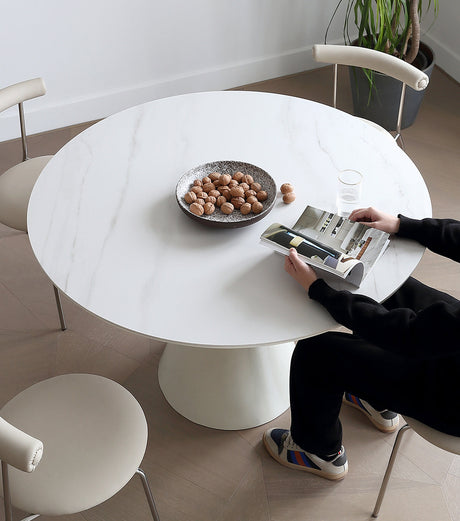 MOYU Corazon Elegant Creamy Rockboard Dining Set from MOYU