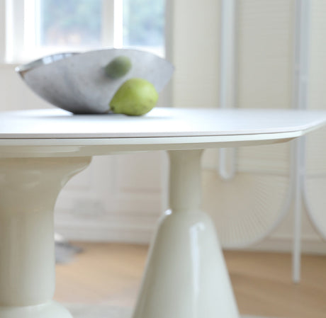 MOYU Isadora Vintage Chic Elegant Table Set from MOYU