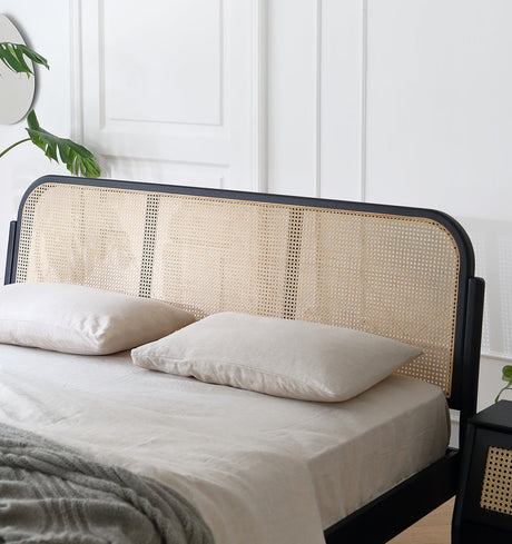 MOYU Isolde Retro Dual-Color Solid Wood Bed from MOYU