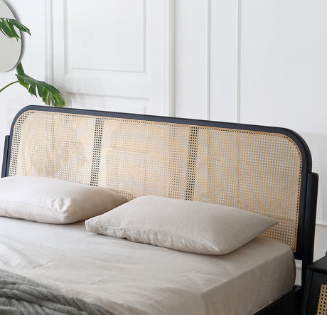 MOYU Isolde Retro Dual-Color Solid Wood Bed from MOYU