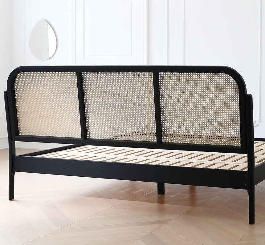 MOYU Isolde Retro Dual-Color Solid Wood Bed from MOYU