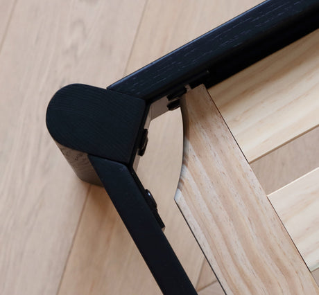 MOYU Isolde Retro Dual-Color Solid Wood Bed from MOYU