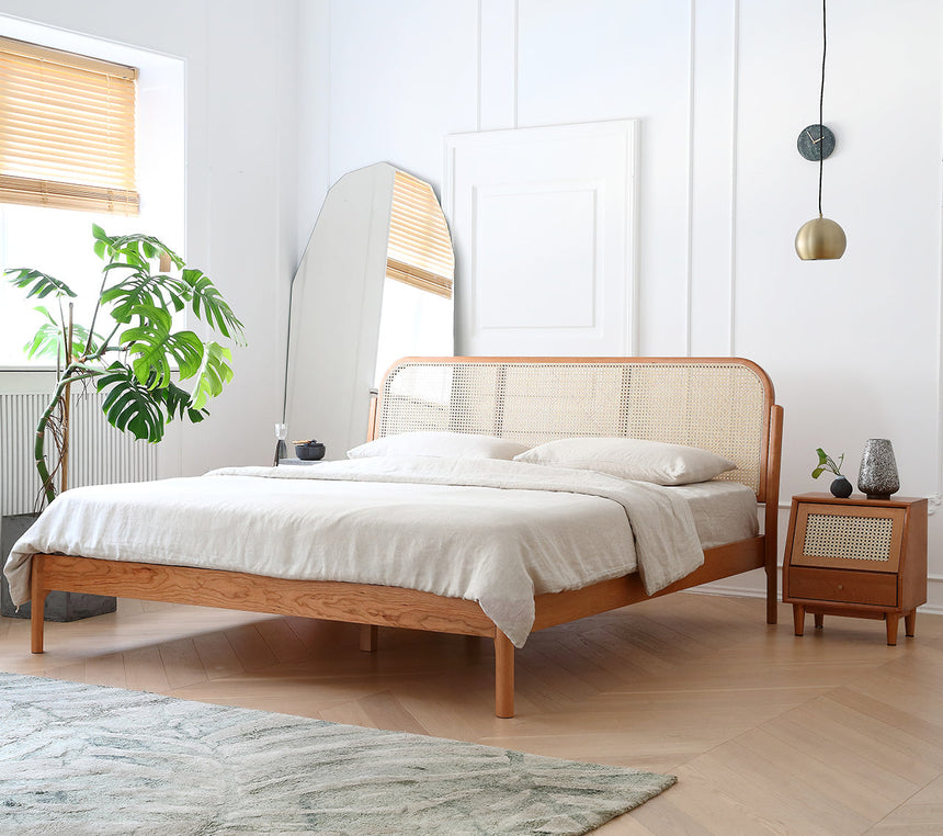 MOYU Isolde Retro Dual-Color Solid Wood Bed from MOYU