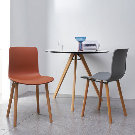 NIYE Callidora Sleek Portable High Chair from NIYE