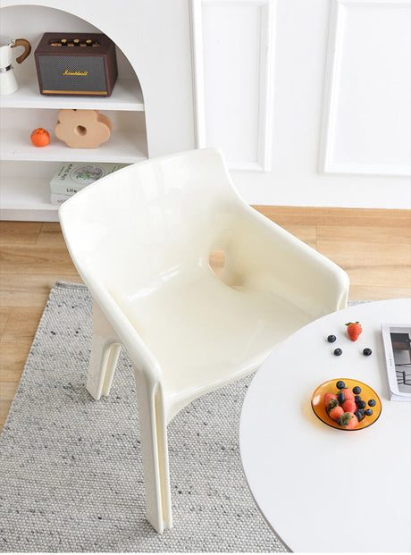 NIYE Elowen Vintage Chic Armchair Dining Chair from NIYE