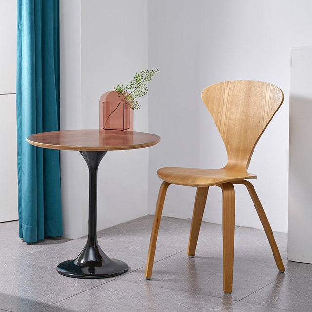 NIYE Takamatsu Sleek Modern Stylish High Chair from NIYE