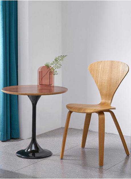 NIYE Takamatsu Sleek Modern Stylish High Chair from NIYE