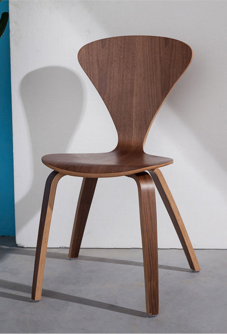 NIYE Takamatsu Sleek Modern Stylish High Chair from NIYE