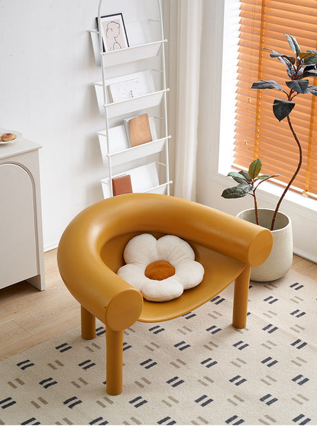 NIYE Yamaguchi Modern Cozy Design Horseshoe Chair from NIYE