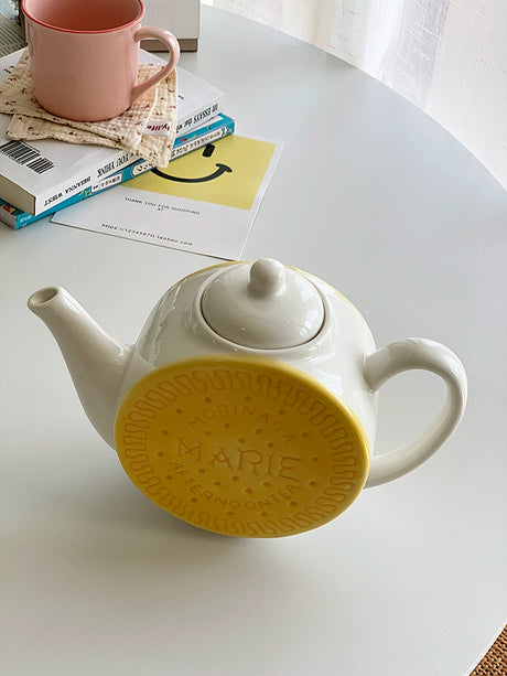 YASUKI Aria Whimsical Layered Burger Ceramic Cup from YASUKI
