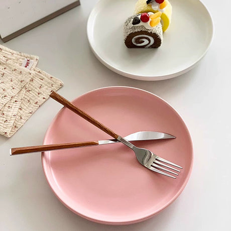 YASUKI Elara Stylish Matte Ceramic Tableware Set from YASUKI