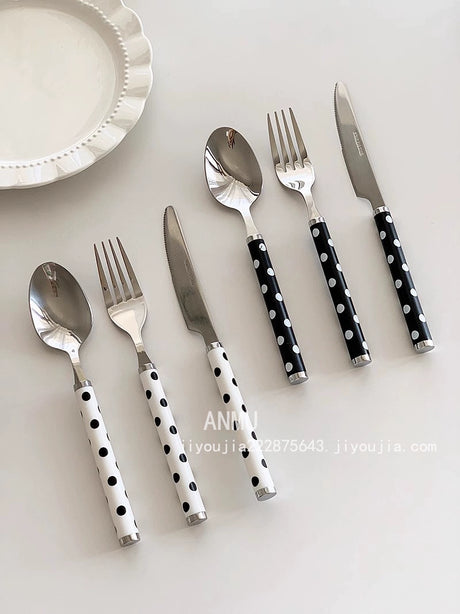 YASUKI Odette Elegant Wave-Patterned Dining Cutlery Set from YASUKI