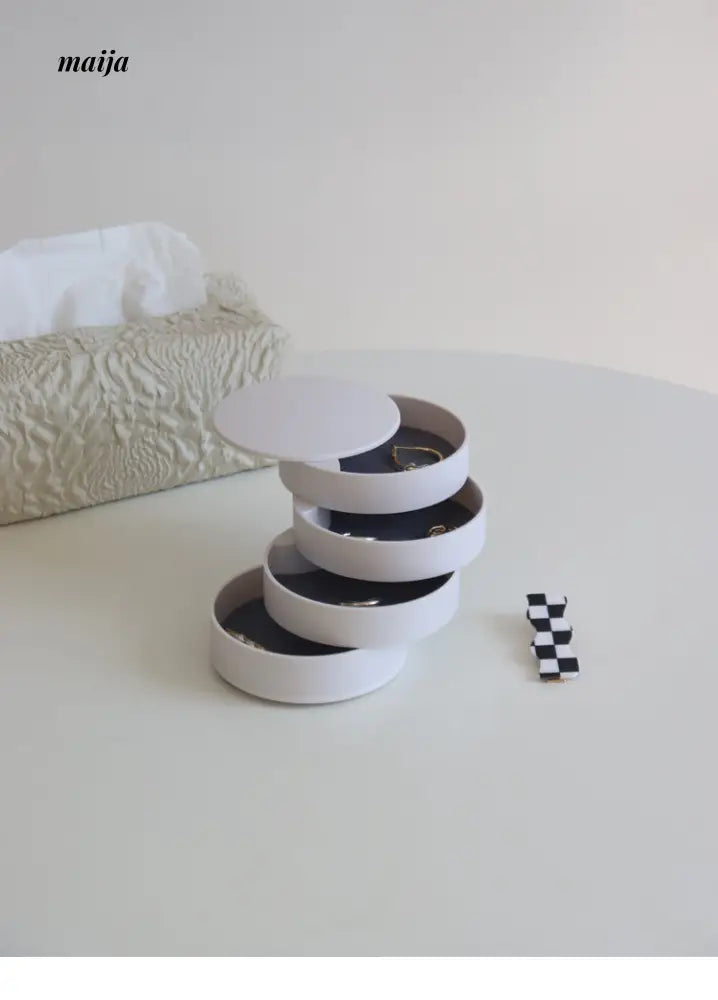 Simple Rotating Jewellery Box from SOFTHOME