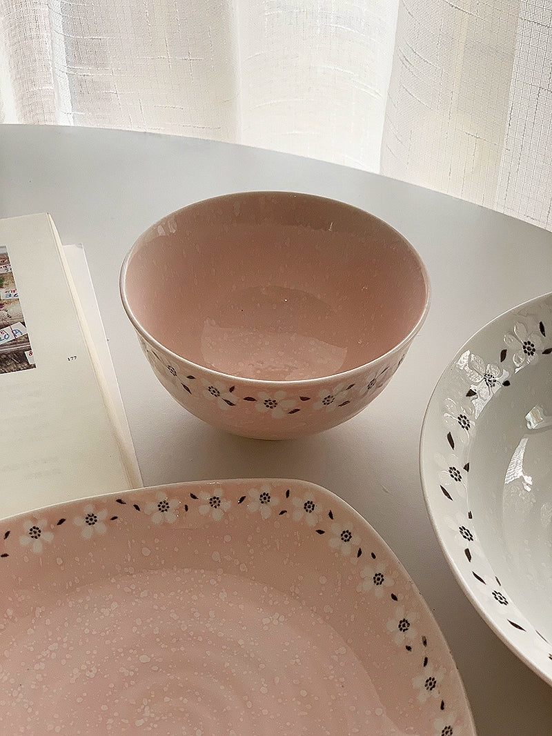 YASUKI Haruki Elegant Snowflake Ceramic Rice Bowl from YASUKI