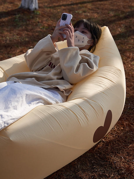 MOMO'S TALK Isolde Lightweight Portable Inflatable Bed from MOMO'S TALK