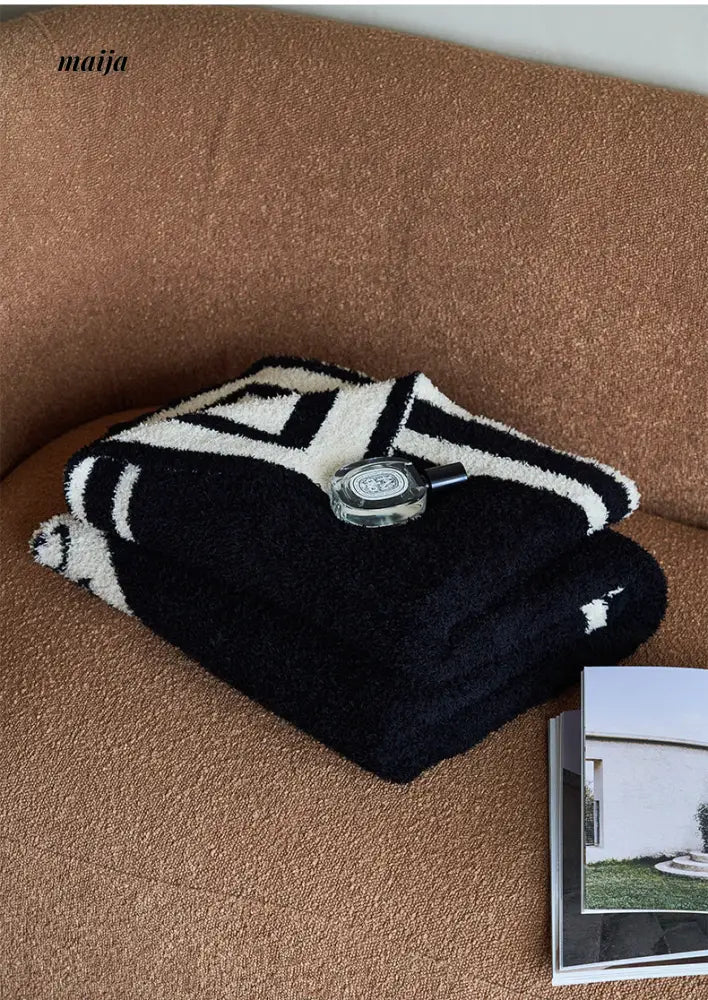 Heart Shaped Blanket from momo's talk