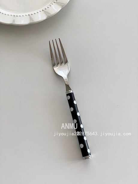 YASUKI Odette Elegant Wave-Patterned Dining Cutlery Set from YASUKI