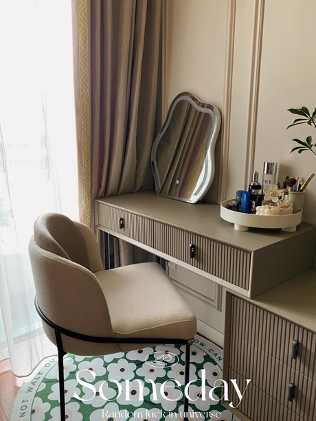 APARTMENT NO.7 Oliver Sleek Stylish Highchair from APARTMENT NO.7