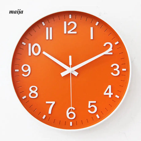 Classic Quiet Quartz Clock from maija