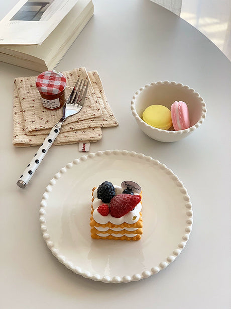YASUKI Eliana Elegant Pearl White Ceramic Dessert Plate from YASUKI