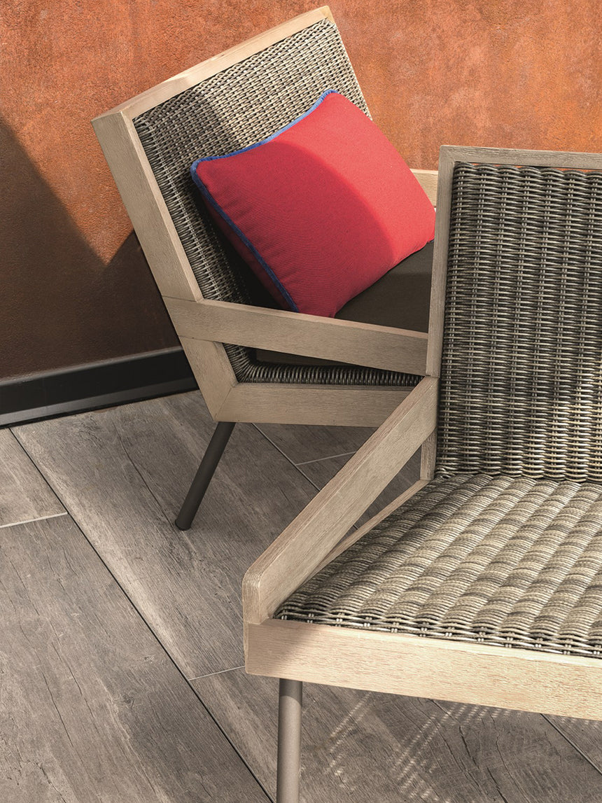 DIME GARDEN Alaric Aesthetic Relaxed Outdoor Furniture from DIME GARDEN