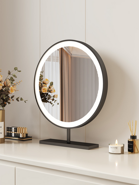 APARTMENT NO.7 Jasper Sleek Lightweight Scandinavian Lamp from APARTMENT NO.7