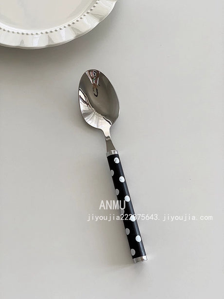 YASUKI Odette Elegant Wave-Patterned Dining Cutlery Set from YASUKI