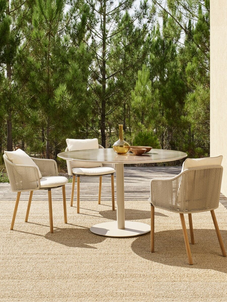 DIME GARDEN Rosalind Weather-Resistant Rattan Outdoor Set from DIME GARDEN