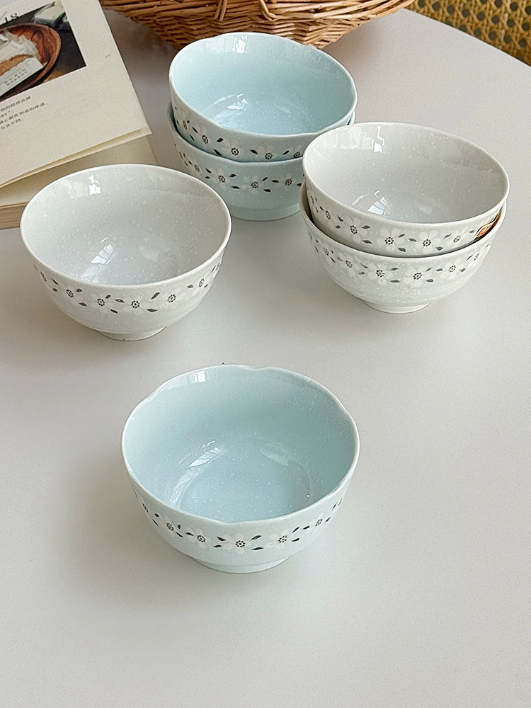 YASUKI Haruki Elegant Snowflake Ceramic Rice Bowl from YASUKI