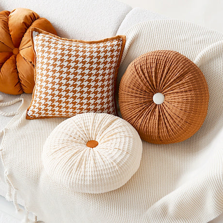 YOULI Jasper Cozy Retro Pillowcase Round Sofa from YOULI