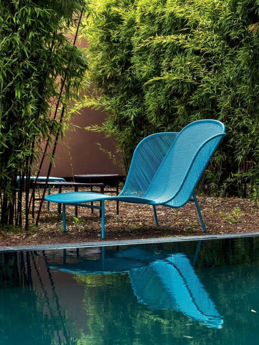 DIME GARDEN Nivara Elegant Compact Outdoor Dining Set from DIME GARDEN