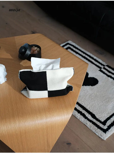 Wonderland Knitting Tissue Box from momo's talk