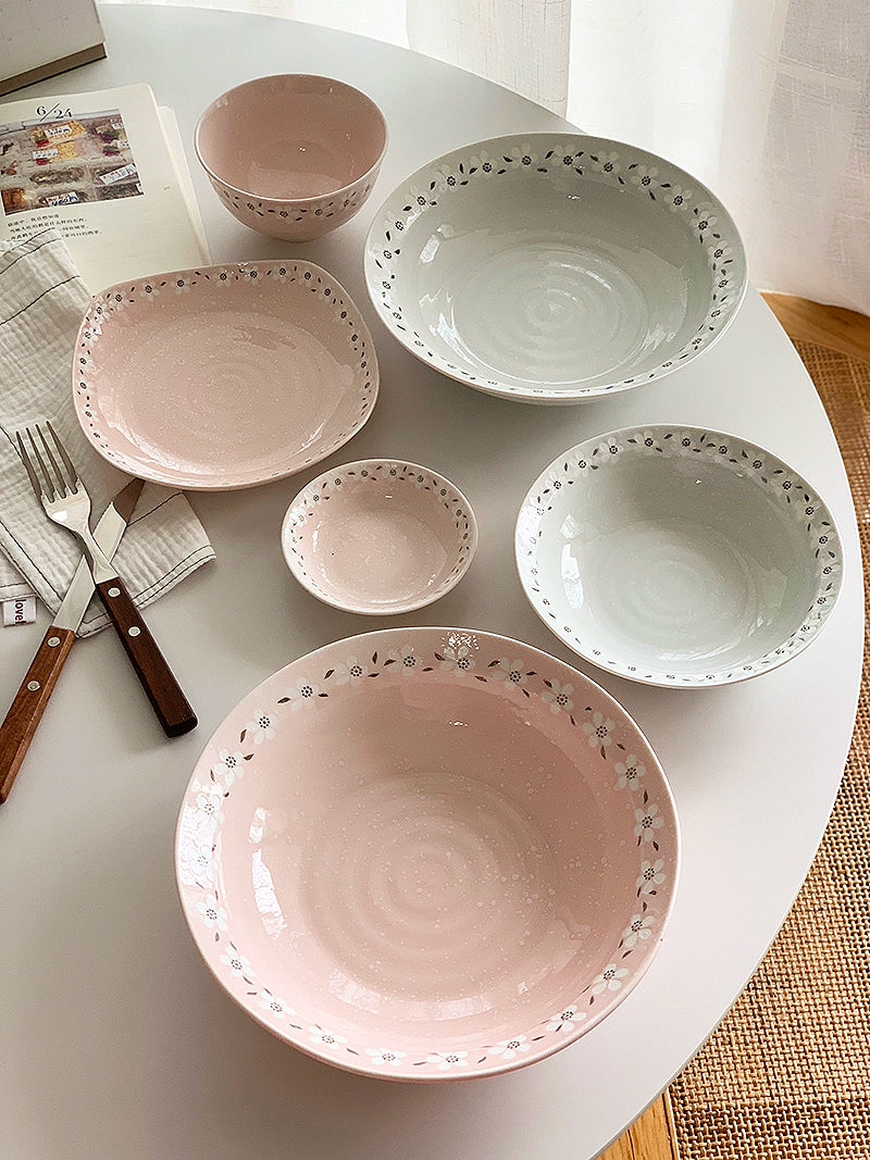 YASUKI Haruki Elegant Snowflake Ceramic Rice Bowl from YASUKI
