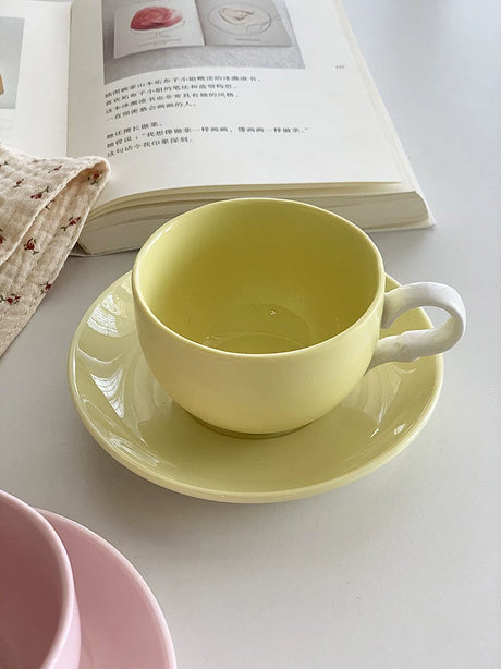 YASUKI Felicity Elegant Glaze Tea Cup Set from YASUKI
