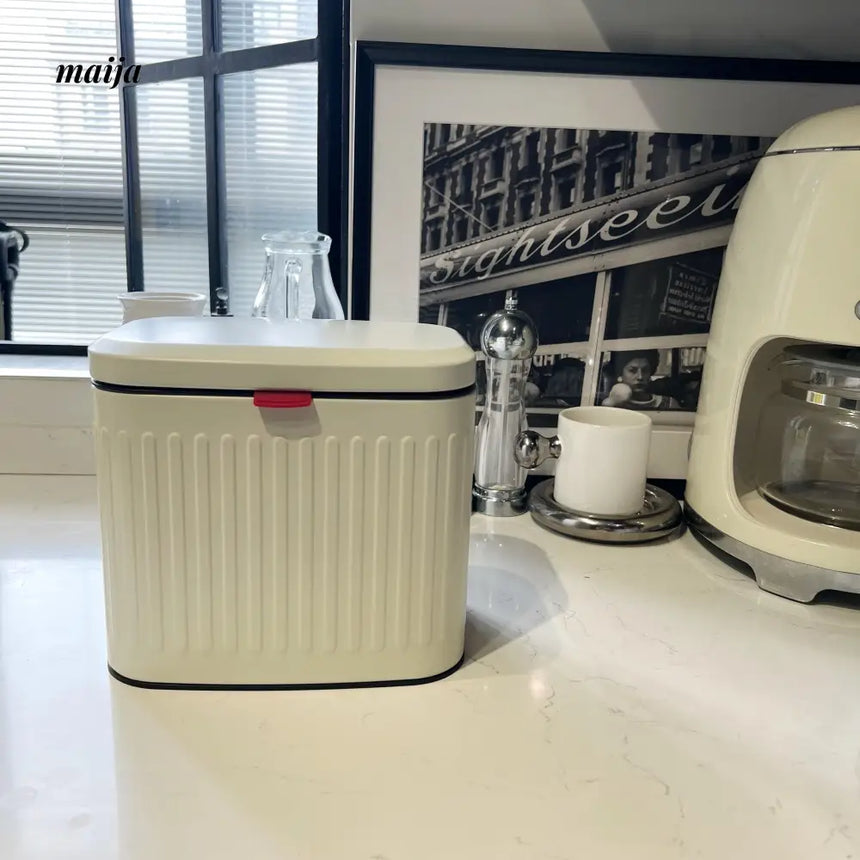 Retro Pub Kitchen Bin from maija