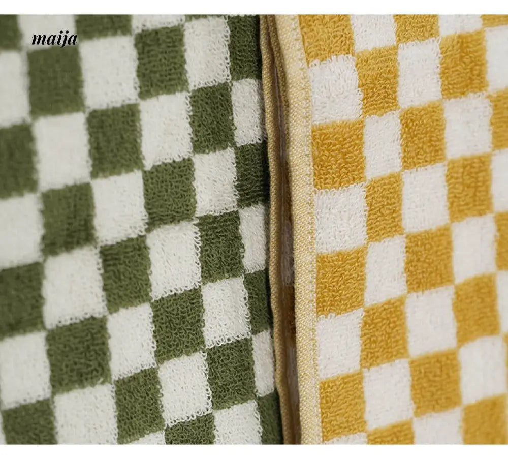 Checkerboard Cotton Towel from momo's talk