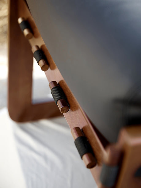 QUANMU Isolde Vintage Leather Lounge Chair from QUANMU