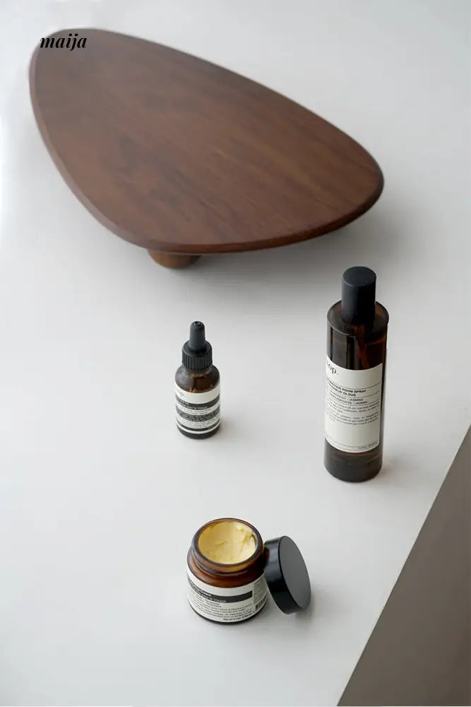 Nadine Oak Platform Tray from supermooi