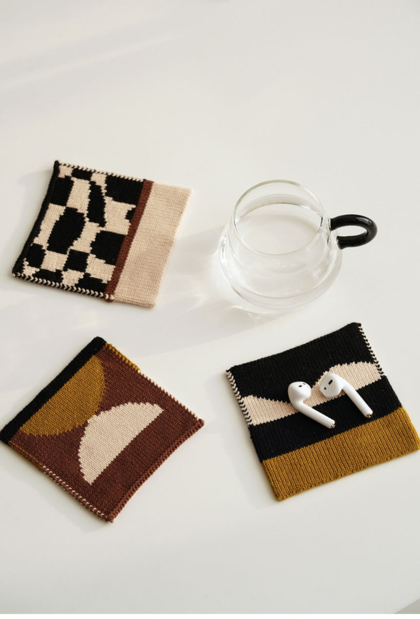 MOMO'S TALK Esperanza Cozy Soft Knitted Heating Pad Cushion from MOMO'S TALK