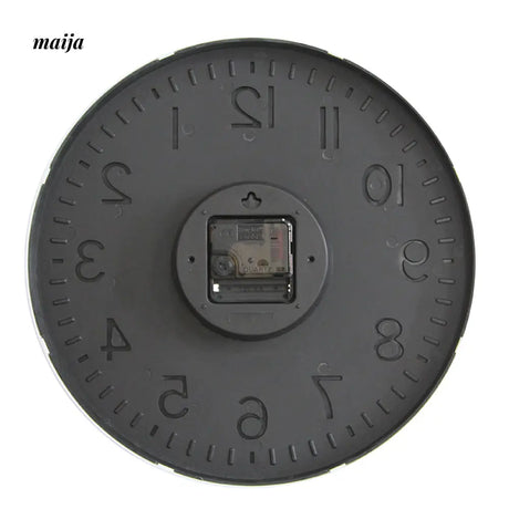 Classic Quiet Quartz Clock from maija