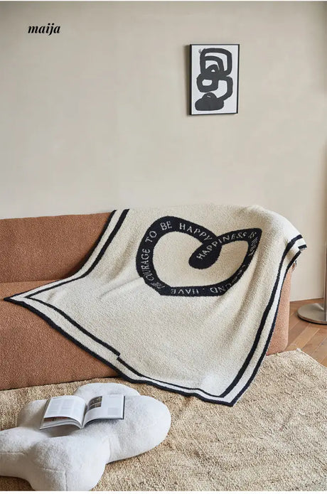 Heart Shaped Blanket from momo's talk