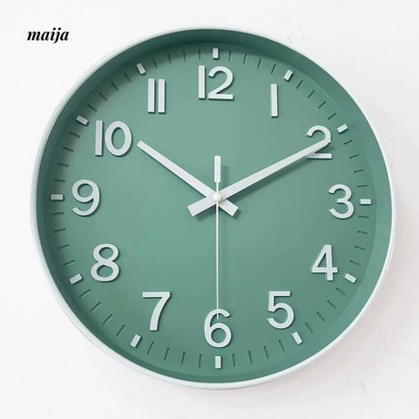 Classic Quiet Quartz Clock from maija