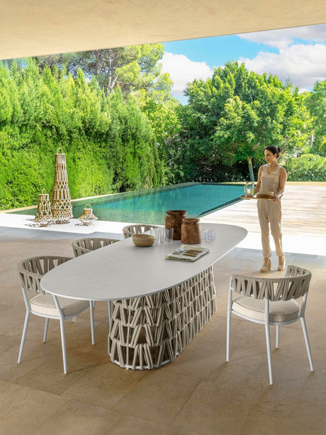 DIME GARDEN Santiago Elegant Rustic Outdoor Dining Set from DIME GARDEN