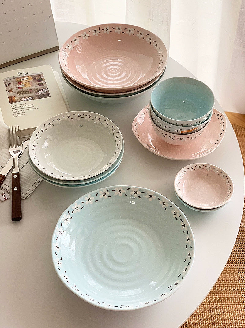 YASUKI Haruki Elegant Snowflake Ceramic Rice Bowl from YASUKI