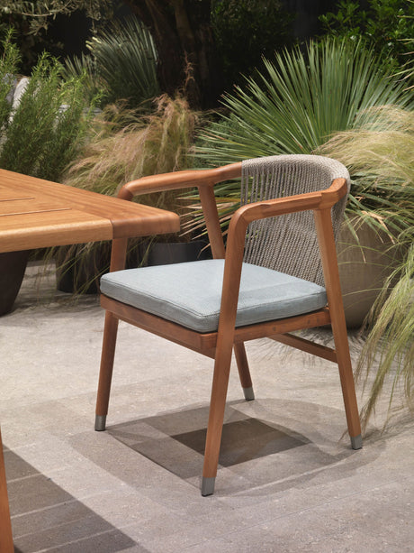 DIME GARDEN Emory Elegant Rattan Sofa Outdoor from DIME GARDEN